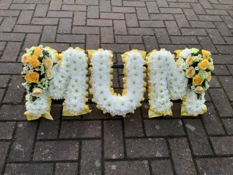 Mum Tribute yellow and white